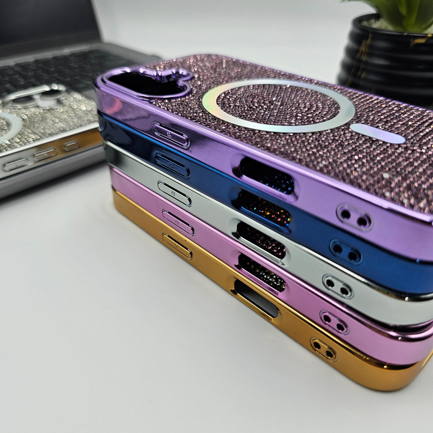 iPhone 16 Series Diamond Glitter Case With Magsafe