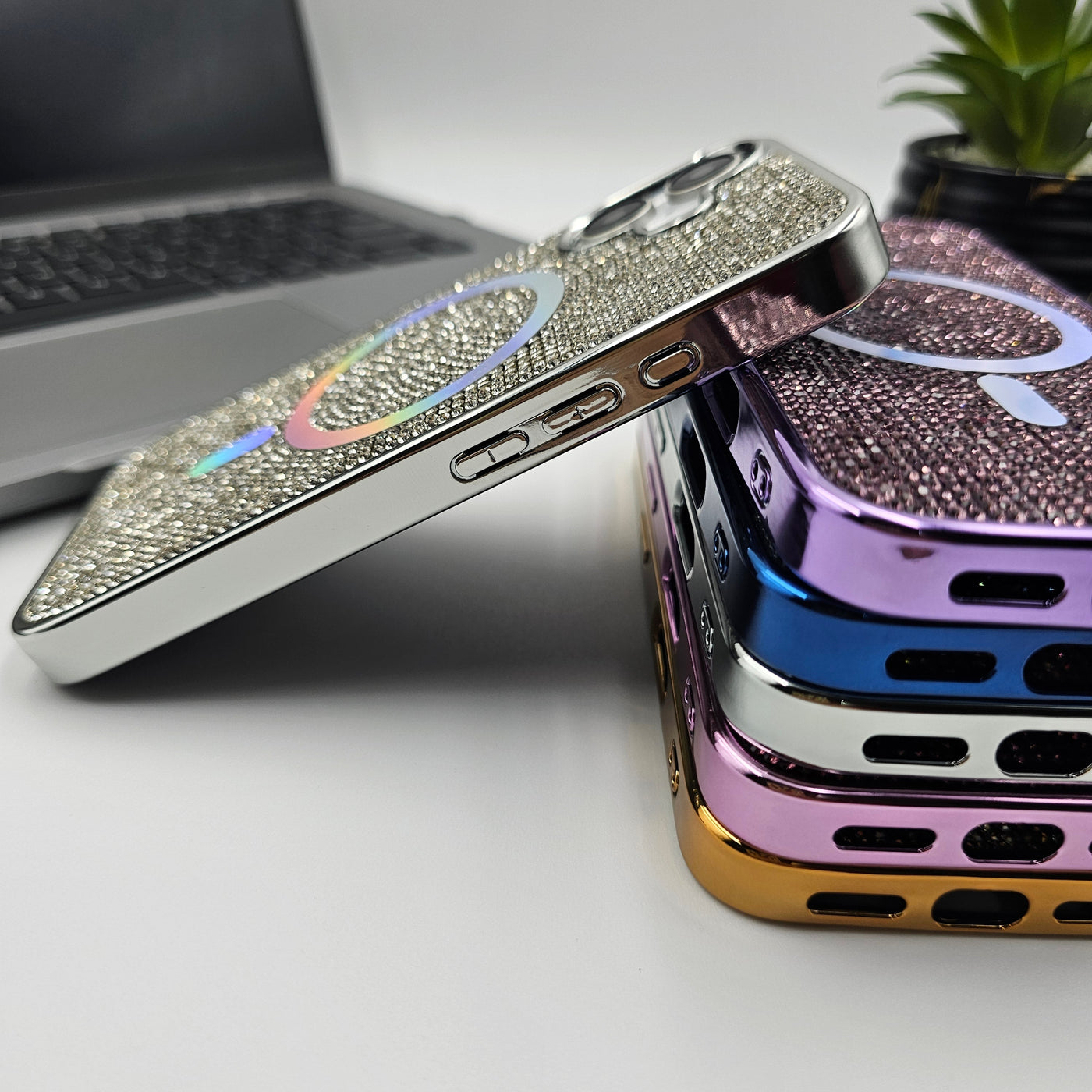 iPhone 16 Series Diamond Glitter Case With Magsafe